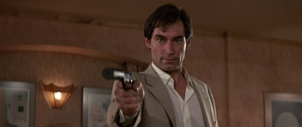 007 Su nombre es peligro